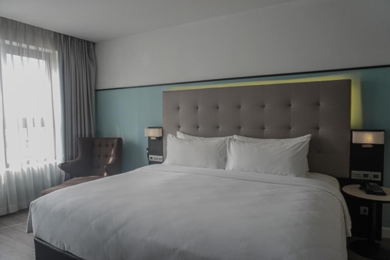 M Village Hotel Ton That Dam Cidade de Ho Chi Minh Exterior foto