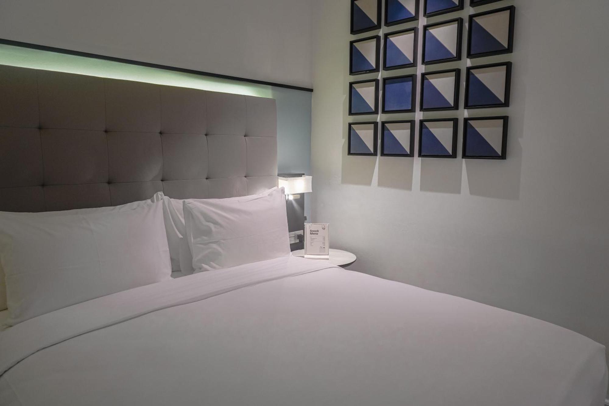 M Village Hotel Ton That Dam Cidade de Ho Chi Minh Exterior foto